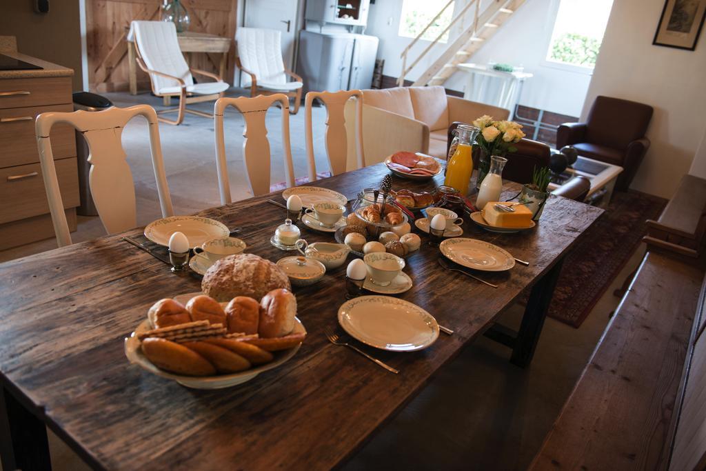 B&B Logeren Bij Van Heeren Made Bagian luar foto